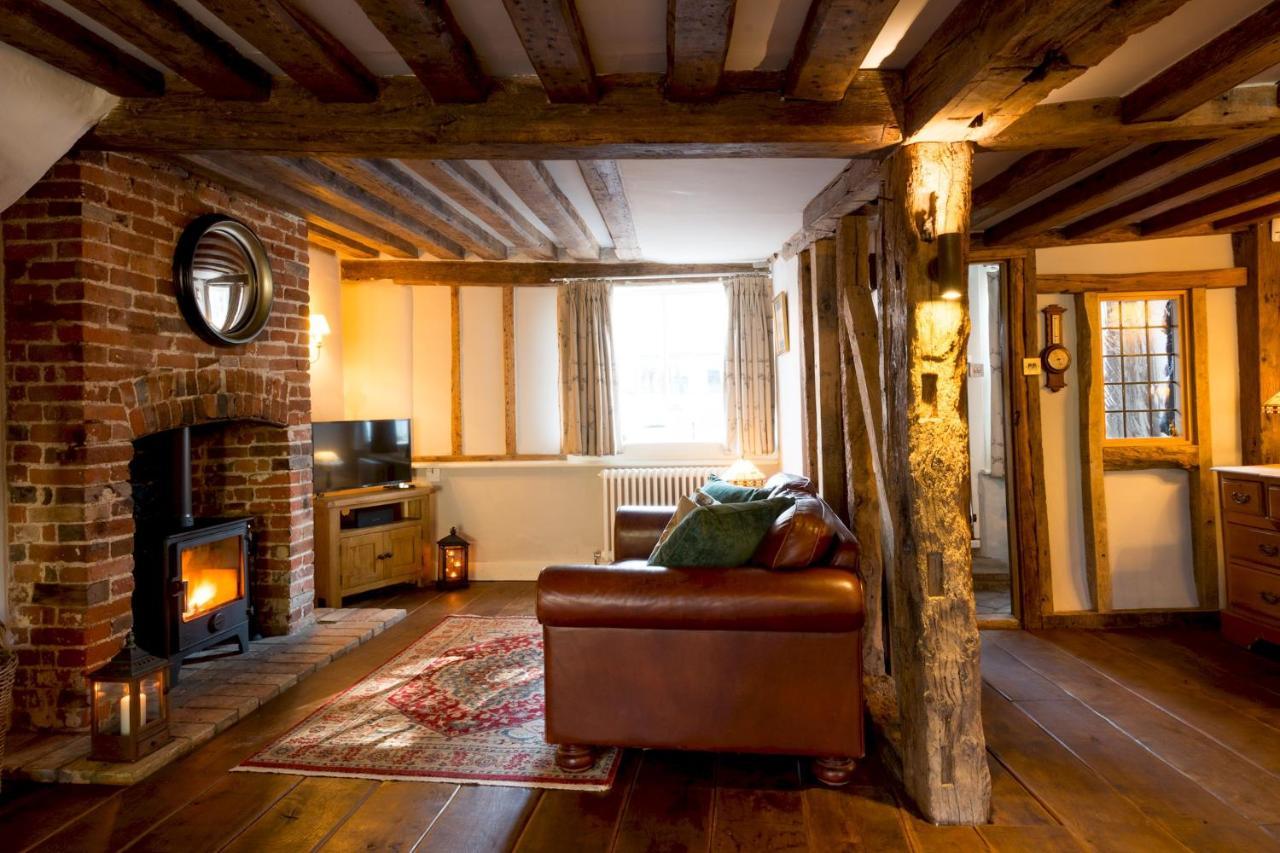 Miller Cottage A Luxury 1550'S Cottage In The Historic Centre Of Saffron Walden Eksteriør billede