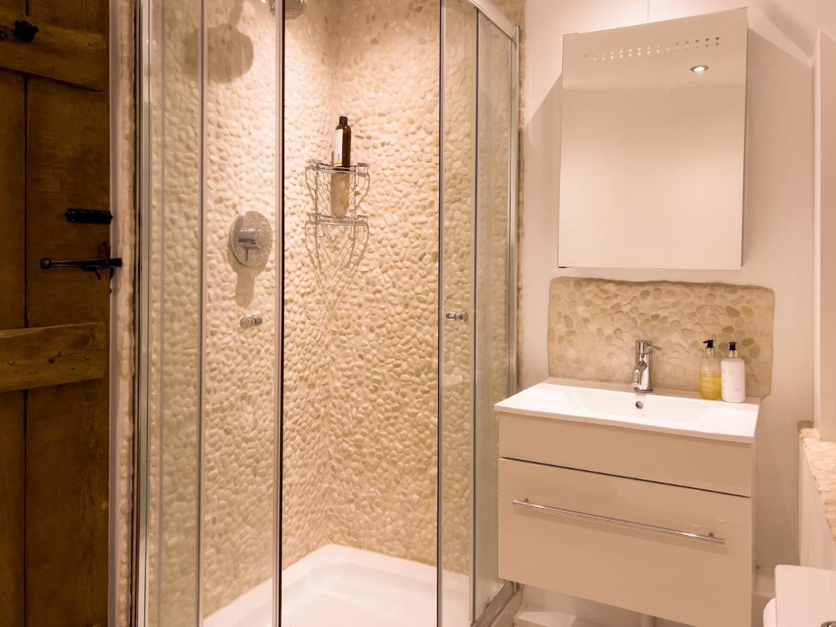 Miller Cottage A Luxury 1550'S Cottage In The Historic Centre Of Saffron Walden Eksteriør billede